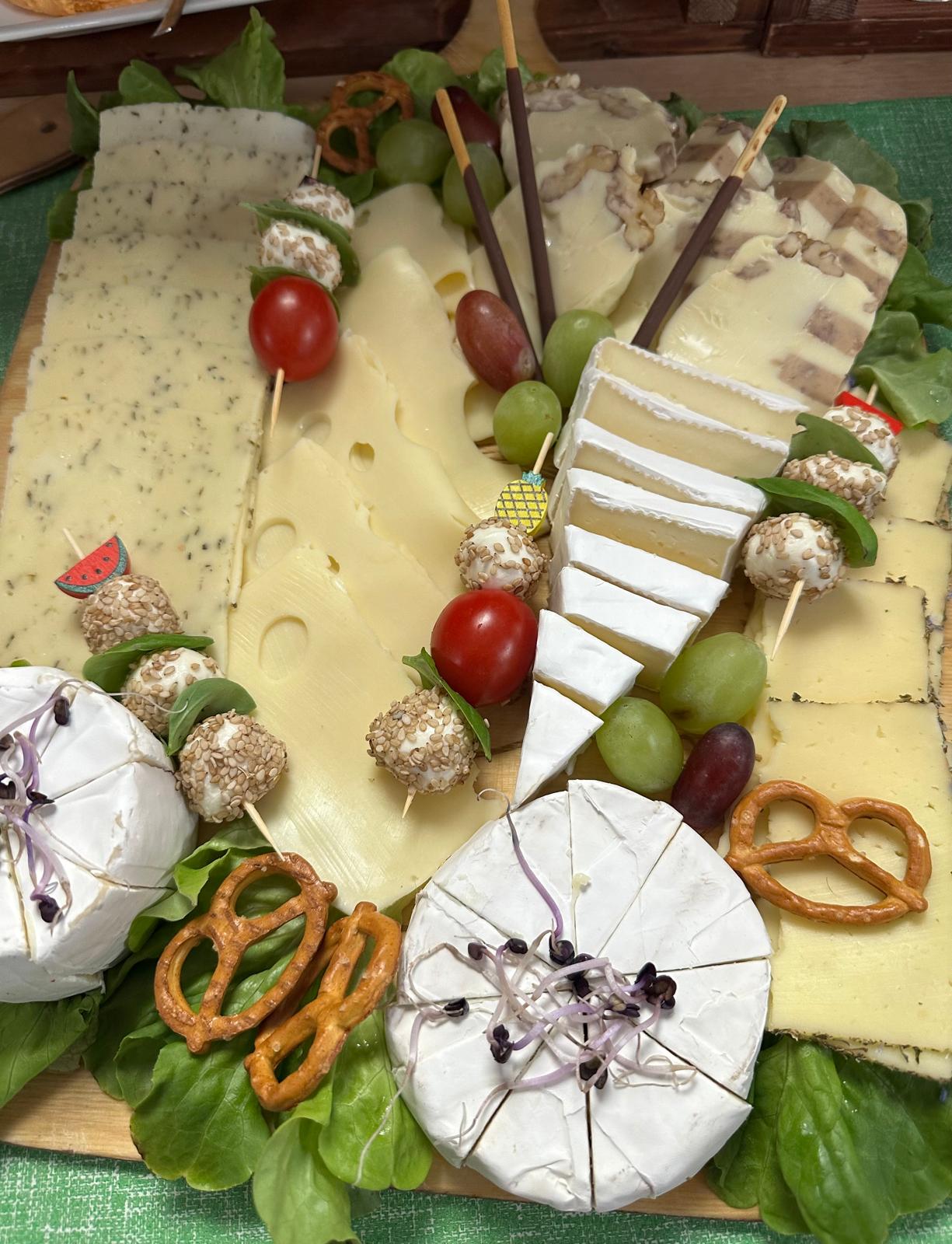 unser Buffet Käseplatte