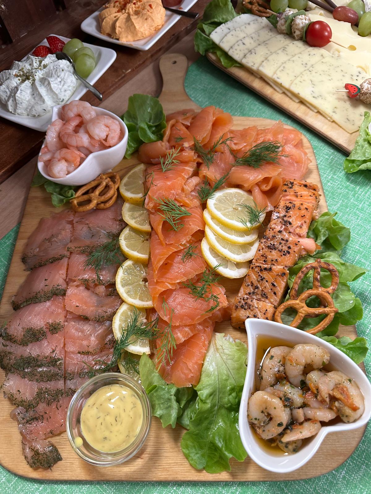 unser Buffet Fischplatte